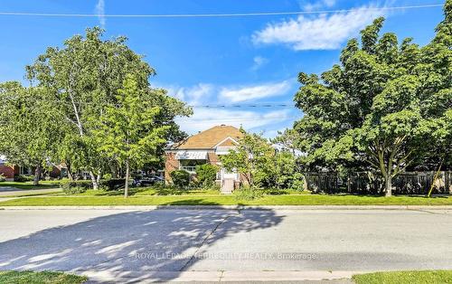 249 Gamma St, Toronto, ON - Outdoor With View