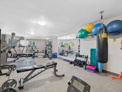 107D-735 Cook Road, Kelowna, BC - Indoor Photo Showing Gym Room