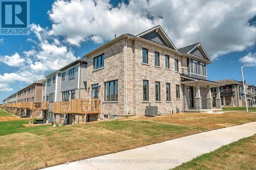 419 Vanilla Trail, Thorold, ON - Outdoor With Facade