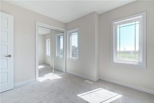 Bedroom 3 w/ Closet - 419 Vanilla Trail, Thorold, ON - Indoor Photo Showing Other Room