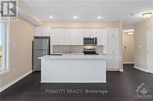 G - 225 Citiplace Drive, Ottawa, ON - Indoor Photo Showing Kitchen