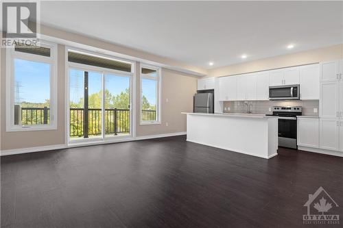 225 Citiplace Drive Unit#G, Ottawa, ON - Indoor Photo Showing Kitchen With Stainless Steel Kitchen