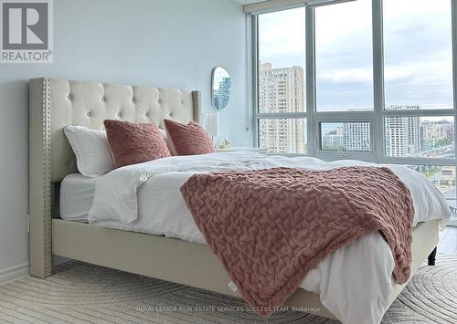 Ph15 - 25 Lower Simcoe Street, Toronto, ON - Indoor Photo Showing Bedroom