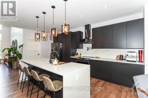 1579 Rollin Road, Clarence-Rockland, ON - Indoor Photo Showing Kitchen With Upgraded Kitchen