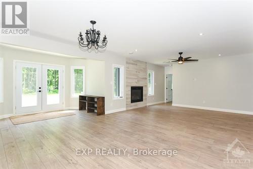 1579 Rollin Road, Clarence-Rockland, ON - Indoor With Fireplace