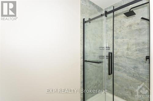 1579 Rollin Road, Clarence-Rockland, ON - Indoor Photo Showing Bathroom