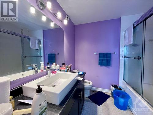 1197 Tischart Crescent, Kanata, ON - Indoor Photo Showing Bathroom