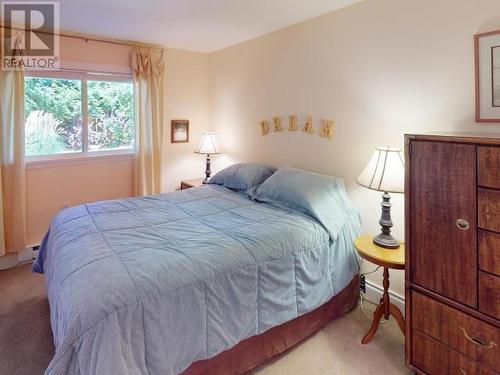 8226 Centennial Drive, Powell River, BC - Indoor Photo Showing Bedroom