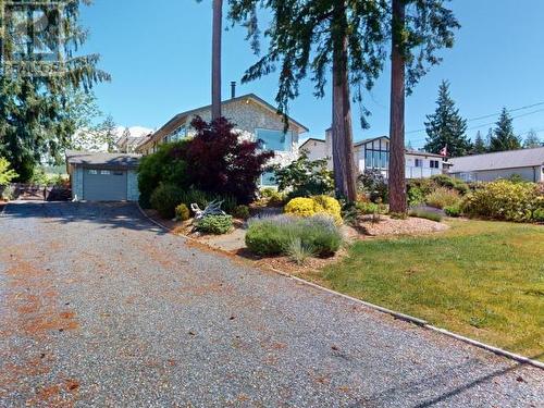 8226 Centennial Drive, Powell River, BC - Outdoor