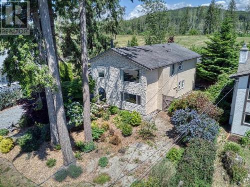 8226 Centennial Drive, Powell River, BC - Outdoor