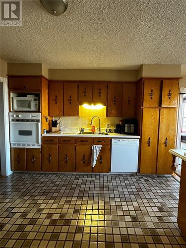 6 Seaview Crescent Extension, New-Wes-Valley, NL - Indoor Photo Showing Kitchen