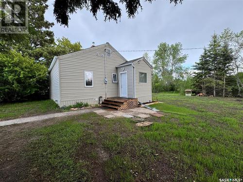 12 3Rd Street E, Hyas, SK - Outdoor