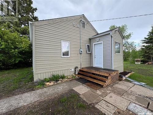 12 3Rd Street E, Hyas, SK - Outdoor With Exterior