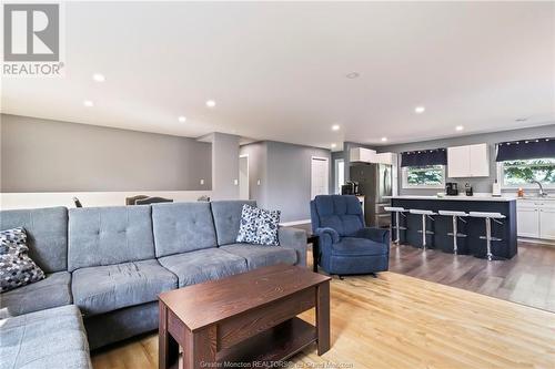 30 Collette St, Dieppe, NB - Indoor Photo Showing Living Room