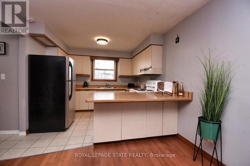 804 Nebo Road, Hamilton (Rymal), ON - Indoor Photo Showing Kitchen