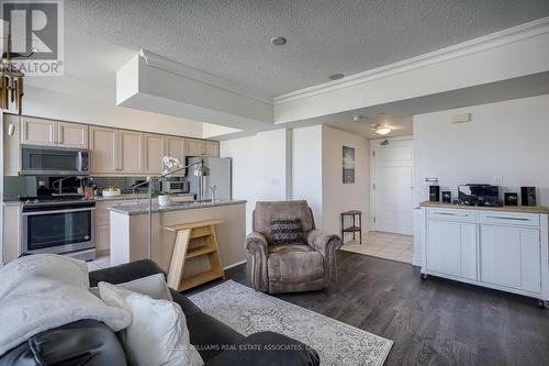 2106 - 3 Marine Parade Drive, Toronto (Mimico), ON - Indoor Photo Showing Kitchen