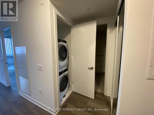 4507 - 55 Cooper Street, Toronto, ON - Indoor Photo Showing Laundry Room