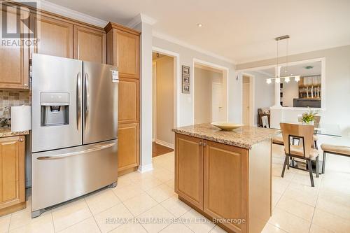 240 St.Urbain Drive, Vaughan (Vellore Village), ON - Indoor Photo Showing Kitchen