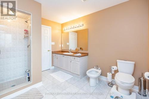 240 St.Urbain Drive, Vaughan (Vellore Village), ON - Indoor Photo Showing Bathroom