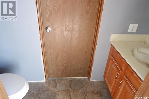 707 Leeville Drive, Assiniboia, SK - Indoor Photo Showing Bathroom