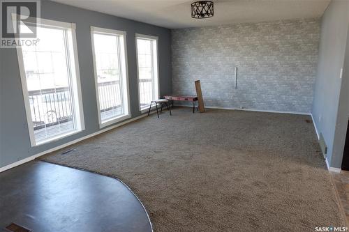 707 Leeville Drive, Assiniboia, SK - Indoor Photo Showing Other Room