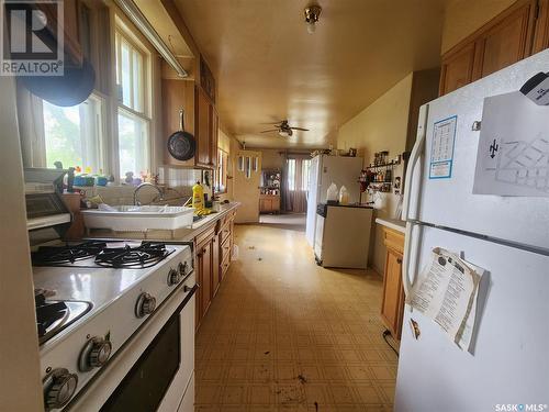 20 Edouard Beaupre Street, Willow Bunch, SK - Indoor Photo Showing Kitchen