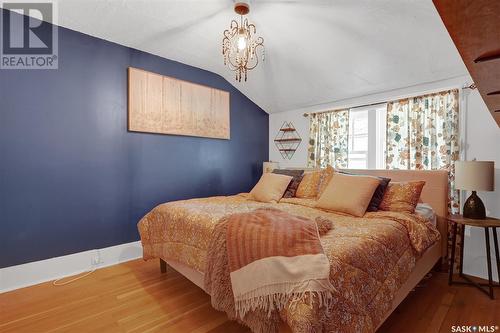 2273 Cameron Street, Regina, SK - Indoor Photo Showing Bedroom