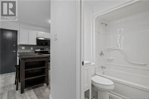 241-243 Millidge Avenue, Saint John, NB - Indoor Photo Showing Bathroom