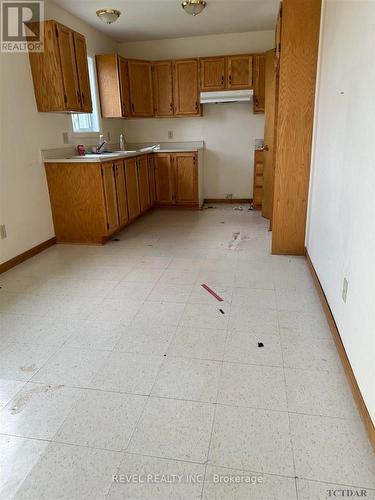 720 Edward Avenue, Black River-Matheson, ON - Indoor Photo Showing Kitchen