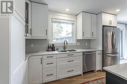 692 Tennent Court, London, ON - Indoor Photo Showing Kitchen With Double Sink