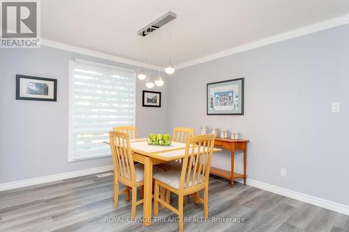 37 Brixham Road, London, ON - Indoor Photo Showing Dining Room