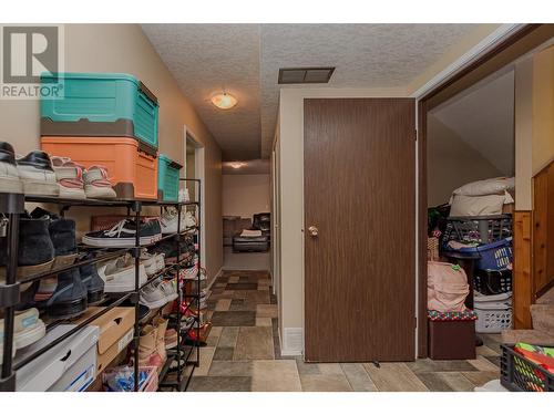 280 8 Street Se, Salmon Arm, BC - Indoor Photo Showing Other Room