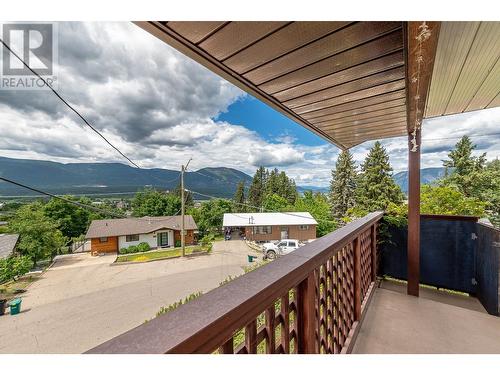 280 8 Street Se, Salmon Arm, BC - Outdoor With View With Exterior