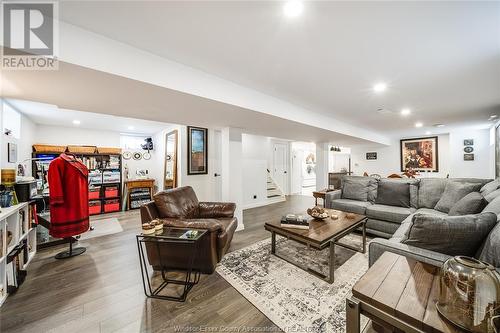 1309 Virginia, Windsor, ON - Indoor Photo Showing Living Room