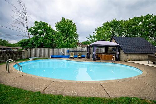 1524 Garrison Road, Fort Erie, ON - Outdoor With In Ground Pool With Backyard