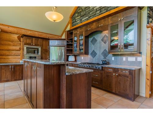 4621 Carlson East Road, Nelson, BC - Indoor Photo Showing Kitchen