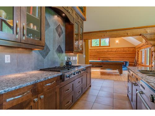 4621 Carlson East Road, Nelson, BC - Indoor Photo Showing Kitchen With Upgraded Kitchen