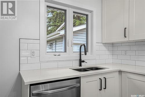 1511 Adelaide Street E, Saskatoon, SK - Indoor Photo Showing Kitchen With Double Sink