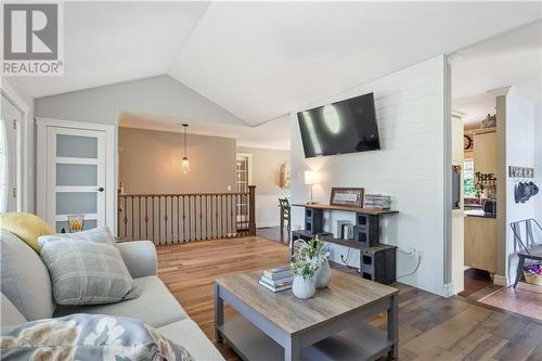 137 Saint Olivier, Saint-Louis-De-Kent, NB - Indoor Photo Showing Living Room