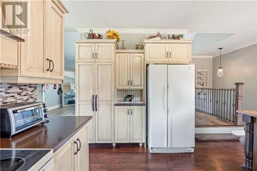 137 Saint Olivier, Saint-Louis-De-Kent, NB - Indoor Photo Showing Kitchen