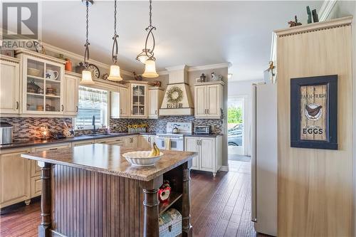 137 Saint Olivier, Saint-Louis-De-Kent, NB - Indoor Photo Showing Kitchen