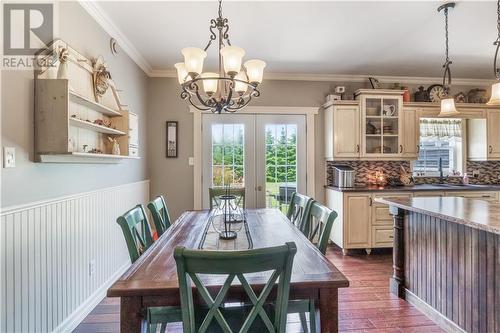 137 Saint Olivier, Saint-Louis-De-Kent, NB - Indoor Photo Showing Dining Room