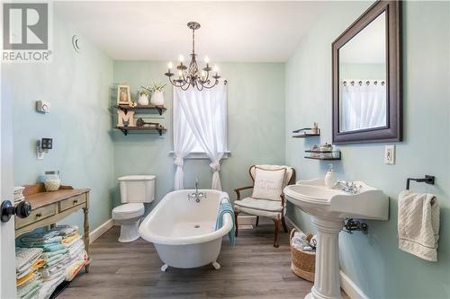 137 Saint Olivier, Saint-Louis-De-Kent, NB - Indoor Photo Showing Bathroom