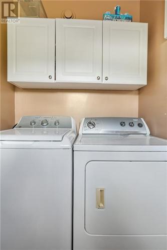 137 Saint Olivier, Saint-Louis-De-Kent, NB - Indoor Photo Showing Laundry Room