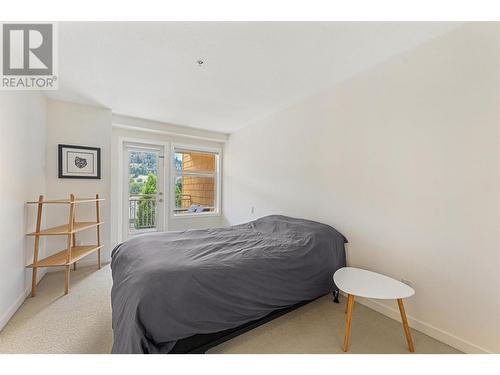 571 Yates Road Unit# 300, Kelowna, BC - Indoor Photo Showing Bedroom