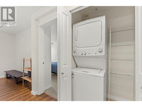 571 Yates Road Unit# 300, Kelowna, BC - Indoor Photo Showing Laundry Room