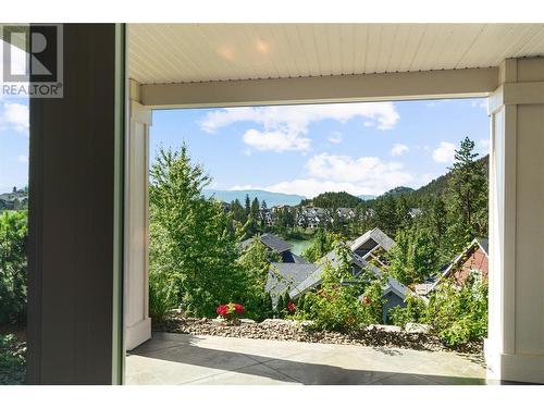 1877 Begbie Road, Kelowna, BC - Outdoor