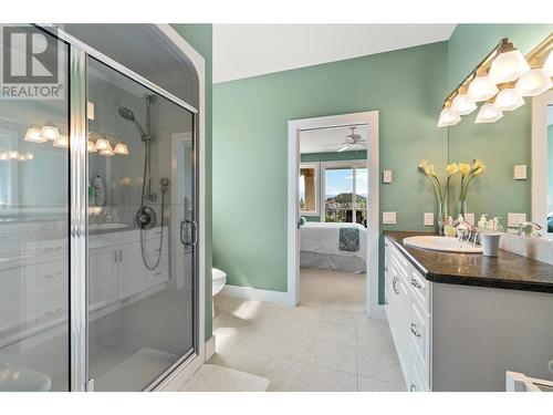 1877 Begbie Road, Kelowna, BC - Indoor Photo Showing Bathroom