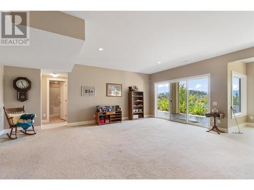 1877 Begbie Road, Kelowna, BC - Indoor Photo Showing Bedroom