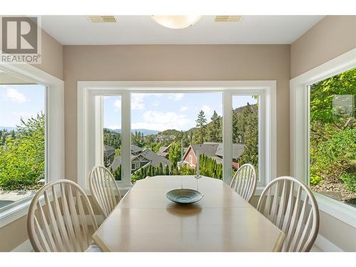 1877 Begbie Road, Kelowna, BC - Indoor Photo Showing Dining Room